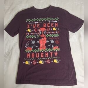 ❤️ MARVEL Deadpool Christmas T-Shirt. Size Medium.